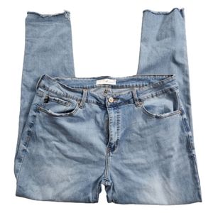 Kancan High Rise Distressed Raw Hem Med Wash Skinny Jeans